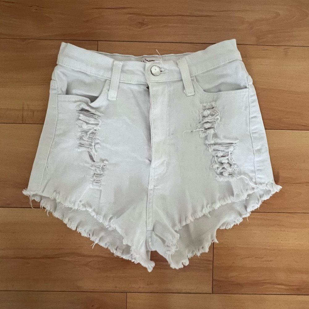 Vibrant White High-Rise ripped Shorts